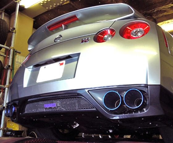HKS-Racing-Muffler-Exhaust-for-R35-Nissan-GT-R-Installed