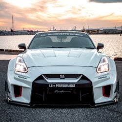 Liberty Walk LB-Silhouette WORKS GT 35GT-RR Bonnet Hood for R35 Nissan GT-R
