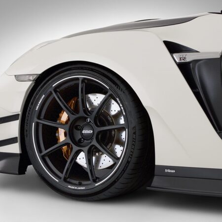 Varis Magnum Opus 19′ Front Fender Set Ver.3 for EBA-R35 Nissan GT-R [VANI-249C/VANI-249F]