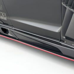 Varis KAMIKAZE-R Circuit Ver. Side Skirt and Brake Duct Set for CBA-R35 / DBA-R35 Nissan GT-R [VANI-128]