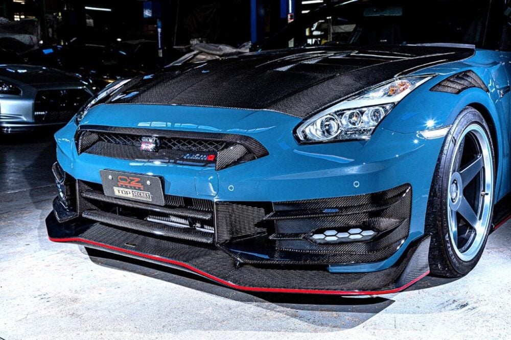 Top-Secret-Carbon-Front-Bumper-for-2024-Nissan-GT-R