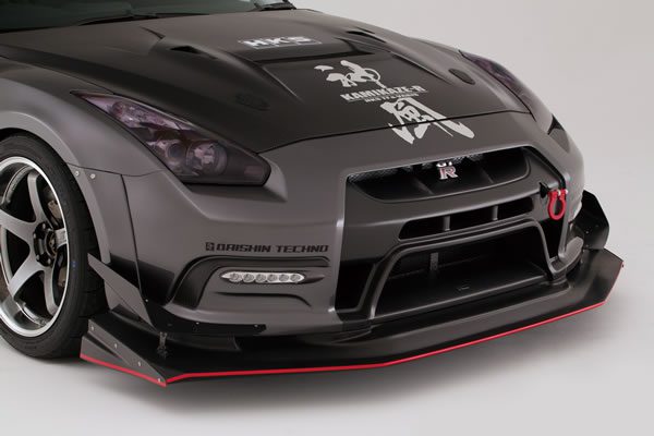 Varis-Kamikaze-R-Aero-Kit-for-CBA-R35-Nissan-GT-R_09-1-1
